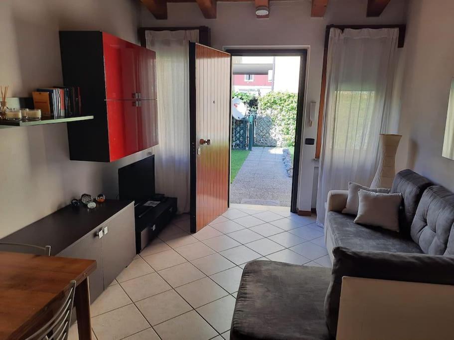 La Casa Di Davide Con Giardino E Garage Lägenhet Verona Exteriör bild