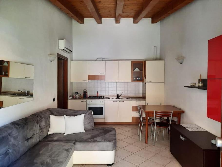 La Casa Di Davide Con Giardino E Garage Lägenhet Verona Exteriör bild